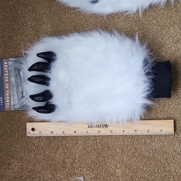 Tundra Ice Scrappers - Set of 2 - Abominable Snowman - Picture 4 of 5